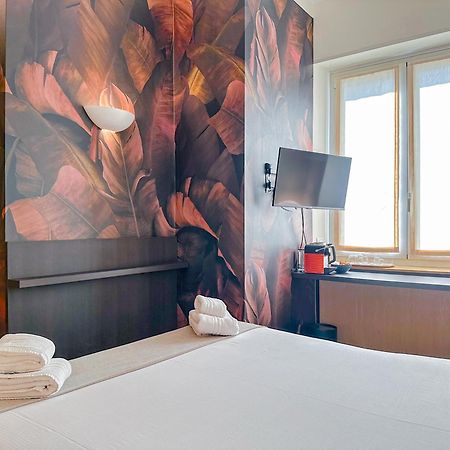 Fontana Suites - 15 Min Dal Duomo มิลาน ภายนอก รูปภาพ