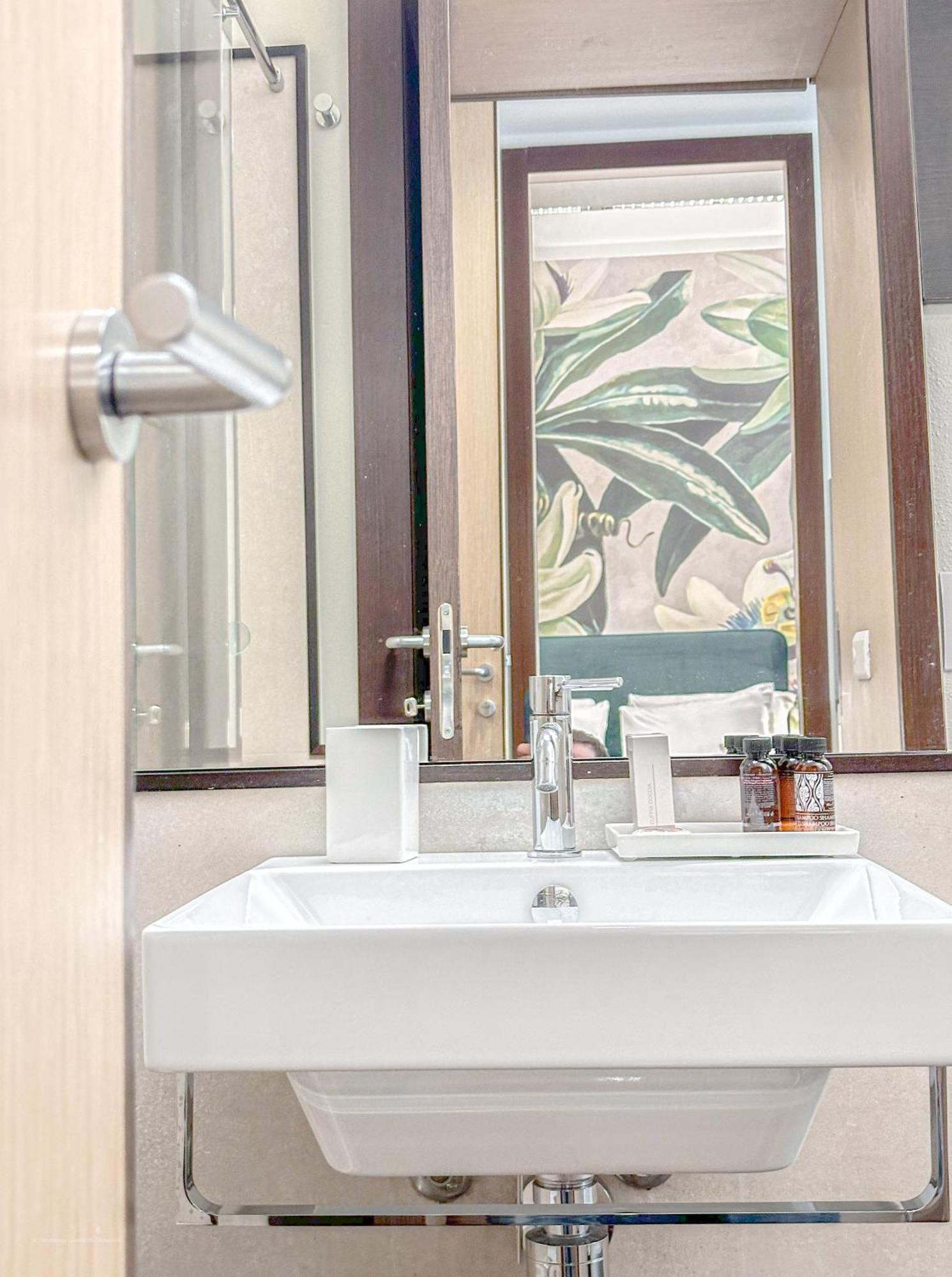 Fontana Suites - 15 Min Dal Duomo มิลาน ภายนอก รูปภาพ